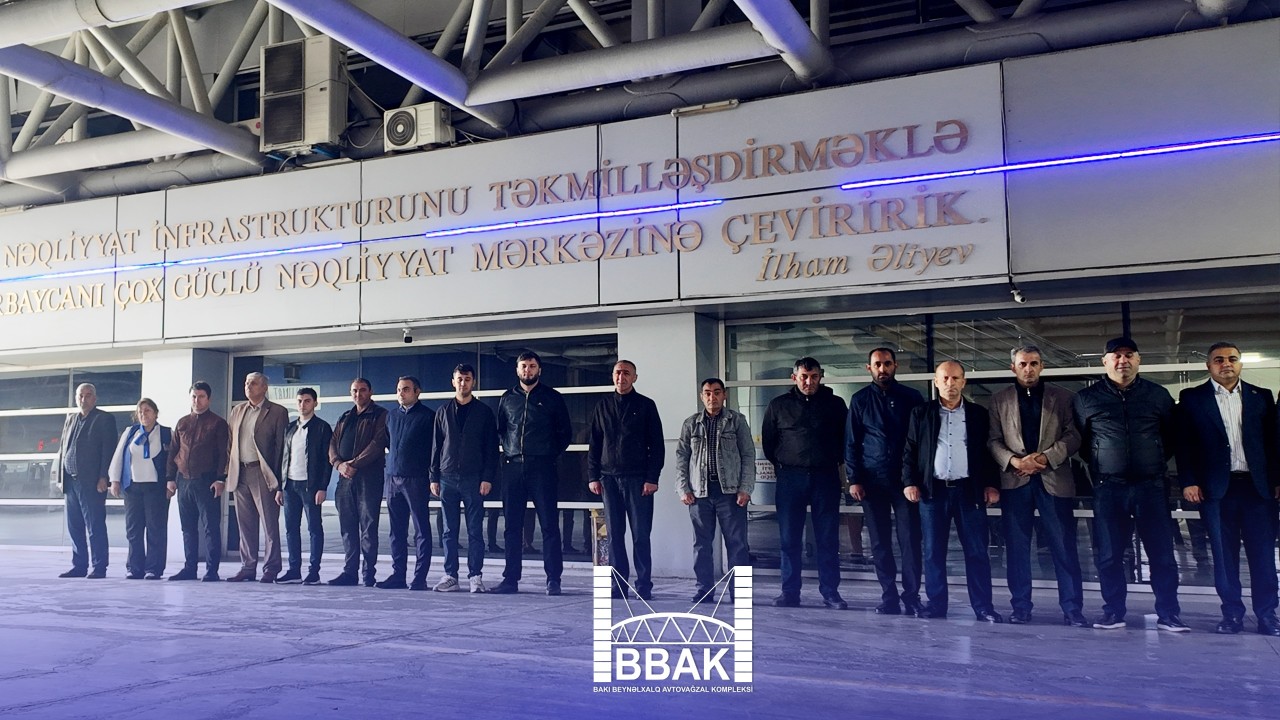 Bakı Beynəlxalq Avtovağzal Kompleksində 1 dəqiqəlik sükut - FOTO (VİDEO)